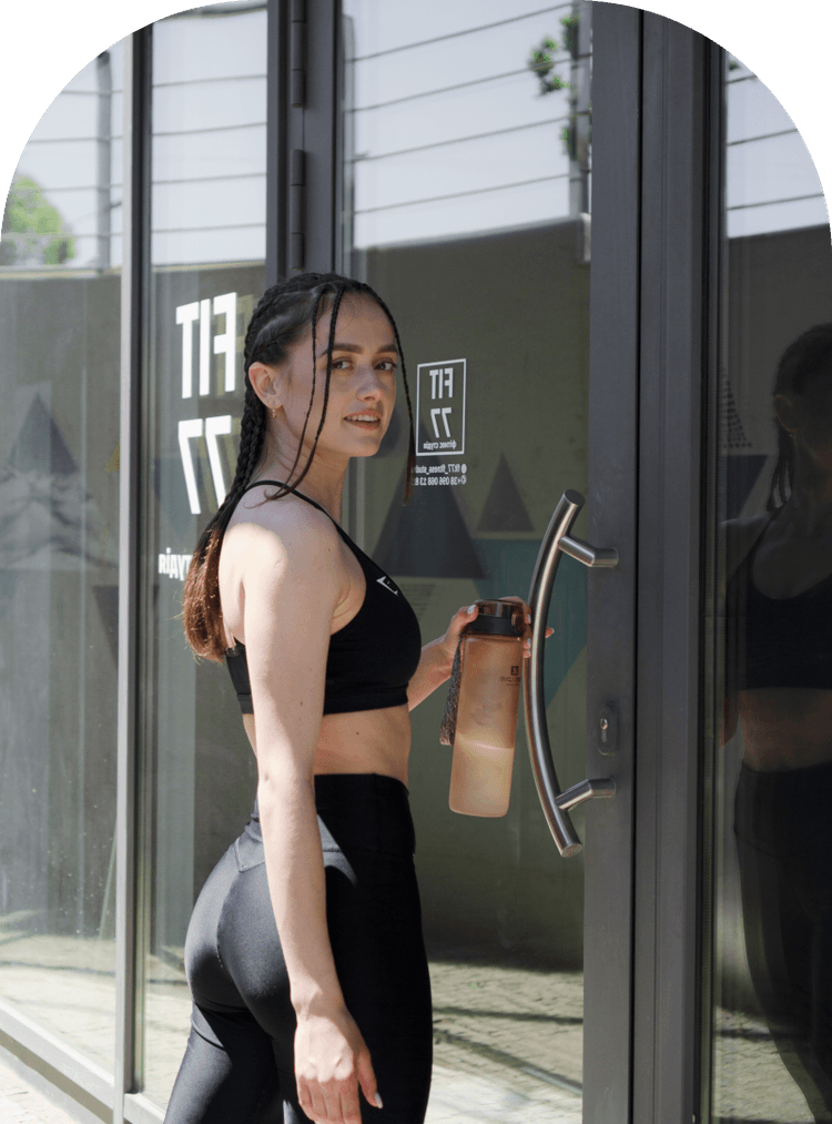 Засновниця